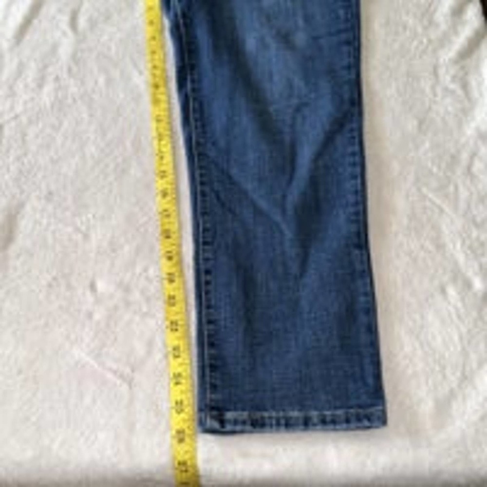 Levi Strauss Women’s Mid Rise Boyfriend Denim Medium Wash Jeans‎ Size 31 - Picture 8 of 12